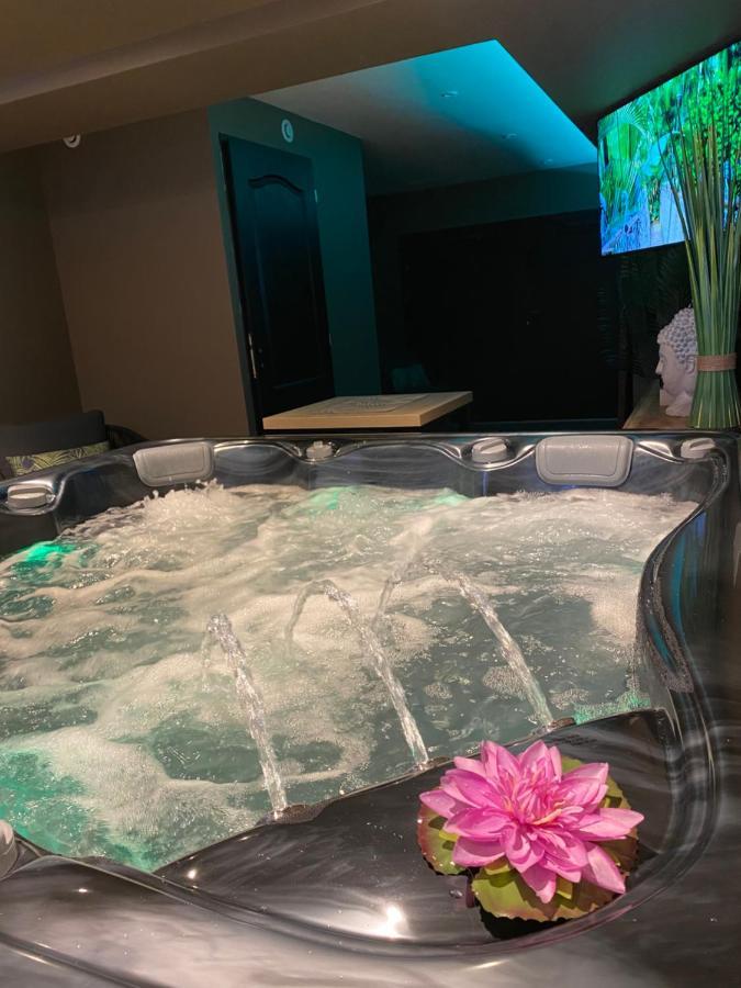 A La Belle Etoile, Le Spa Detente Celeste Loison-sous-Lens Dış mekan fotoğraf